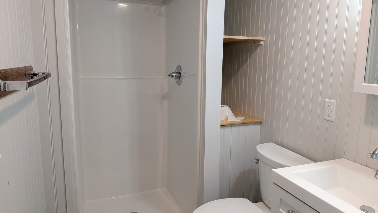 64D Portland St - Photo 5 of 13