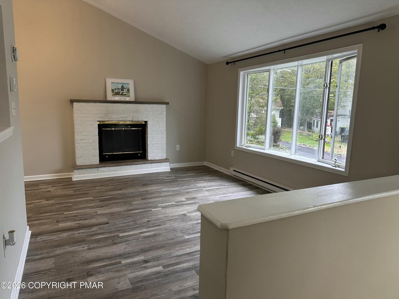 1129 Trapper Ln - Photo 3 of 16