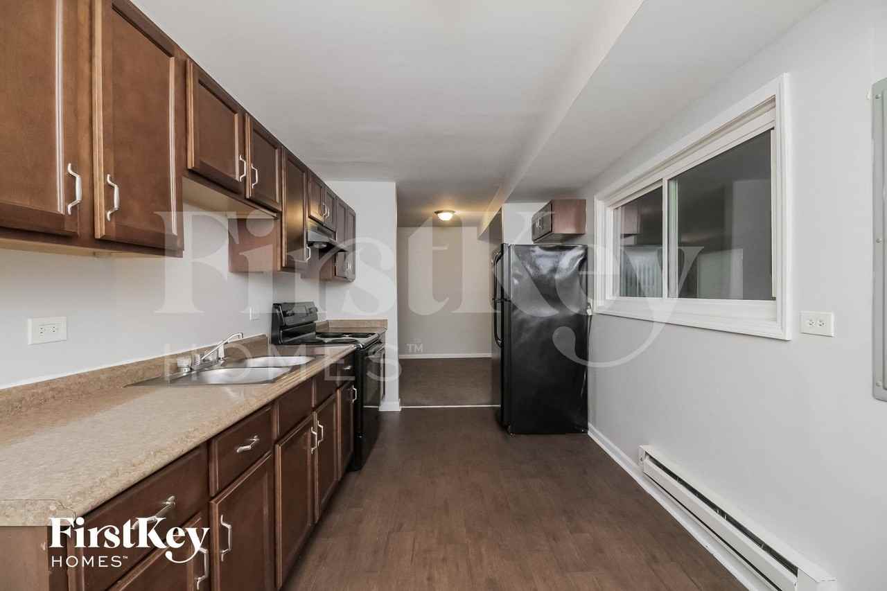 16410 Kedzie Ave - Photo 5 of 14