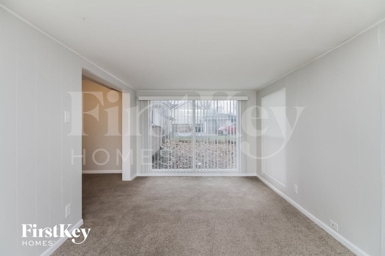 16410 Kedzie Ave - Photo 7 of 14