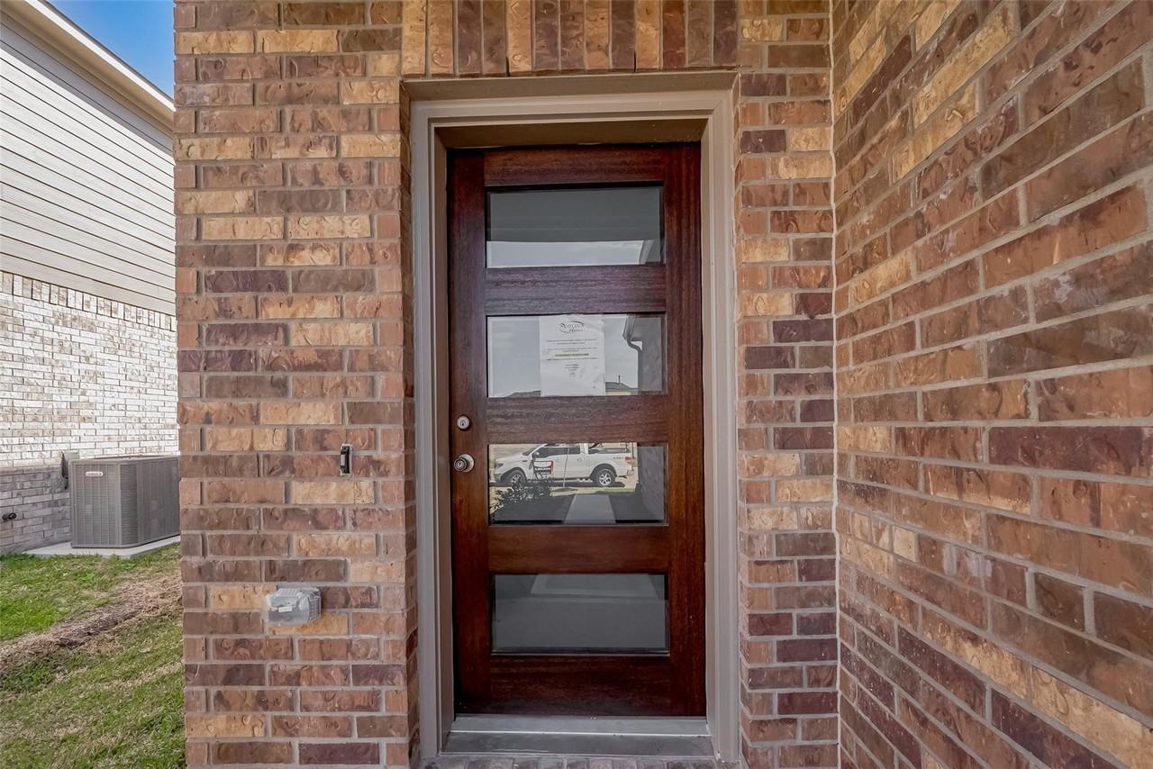 22906 Ephesus Ave - Photo 4 of 42