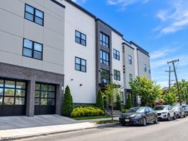 featured image of 1317 North Ave ##204