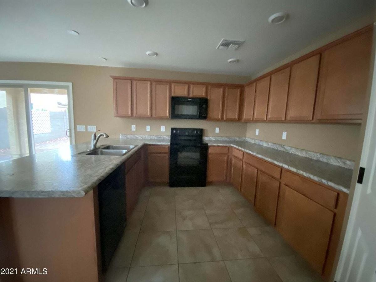 6838 E Posada Cir - Photo 3 of 40