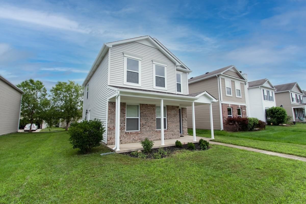 15466 Gallow Ln - Photo 3 of 34