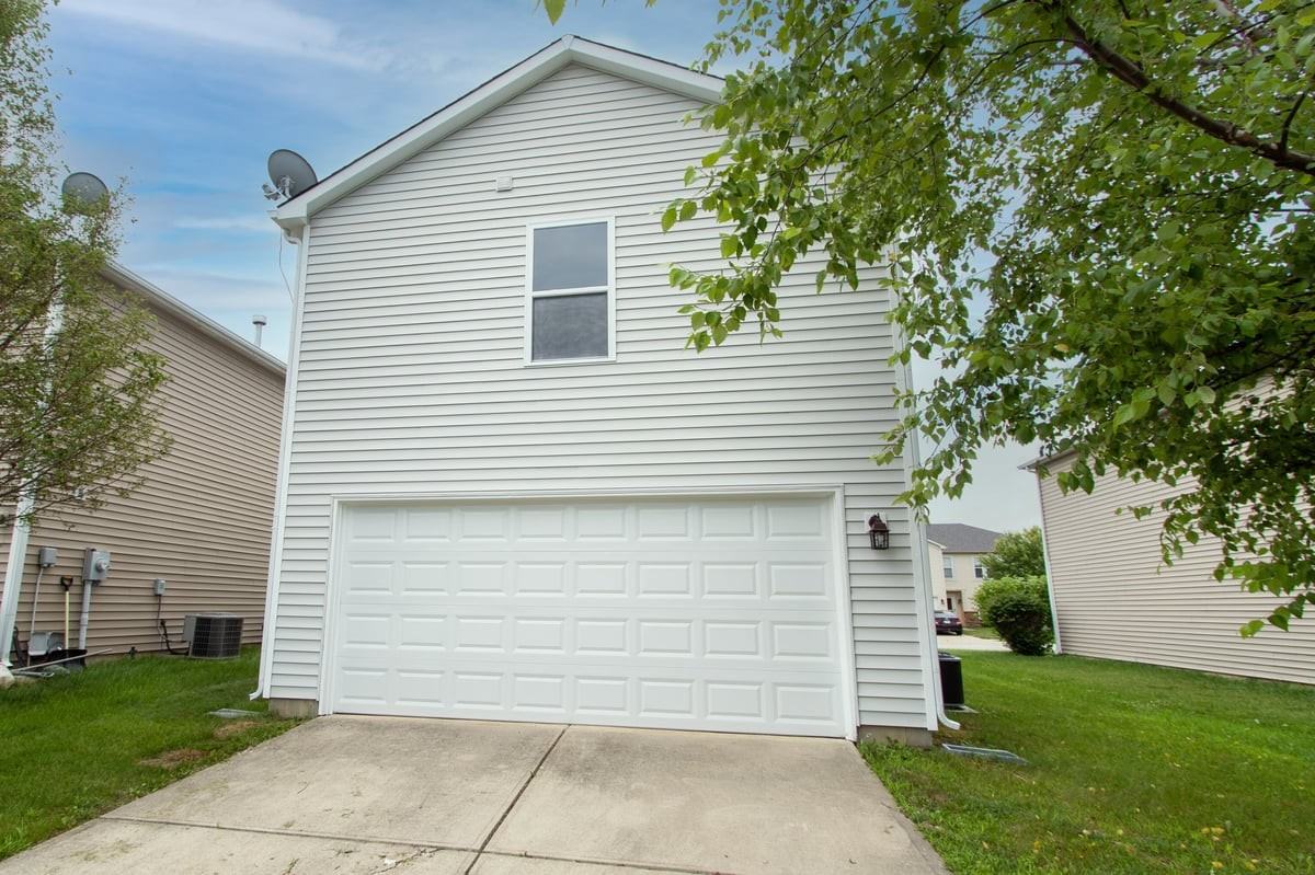 15466 Gallow Ln - Photo 6 of 34