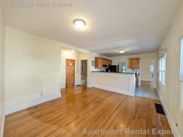 featured image of 185 Beacon St #2