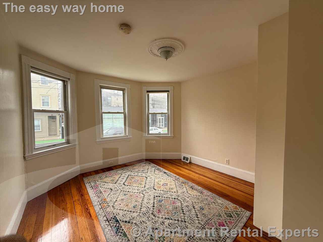 259 Beacon St #2 - Photo 3 of 8