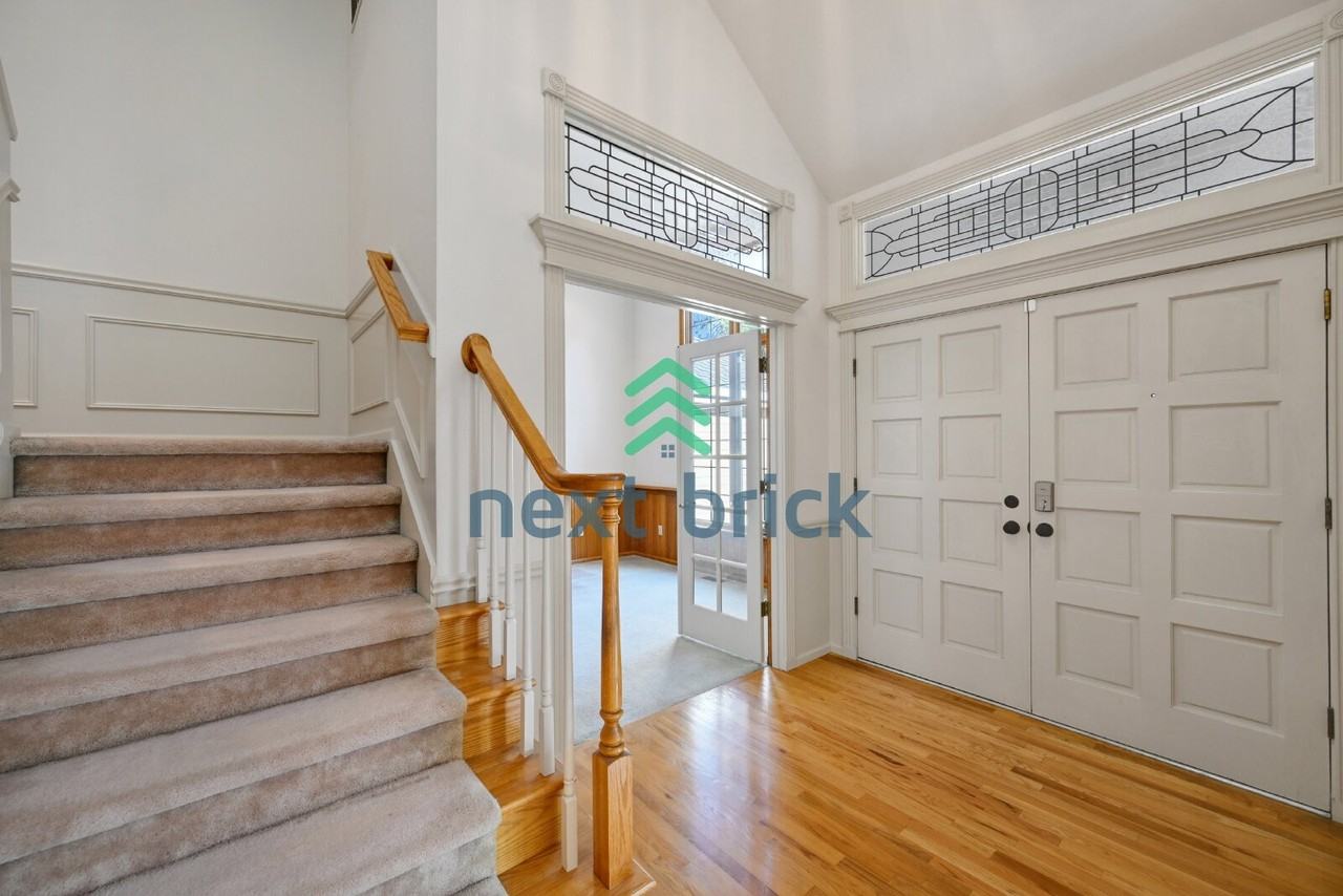 16124 Ne 41st Ct - Photo 2 of 26