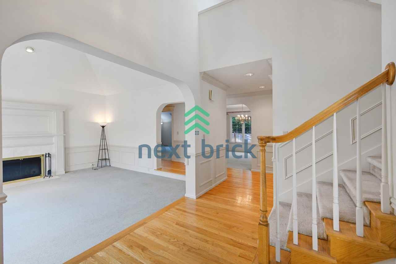 16124 Ne 41st Ct - Photo 4 of 26