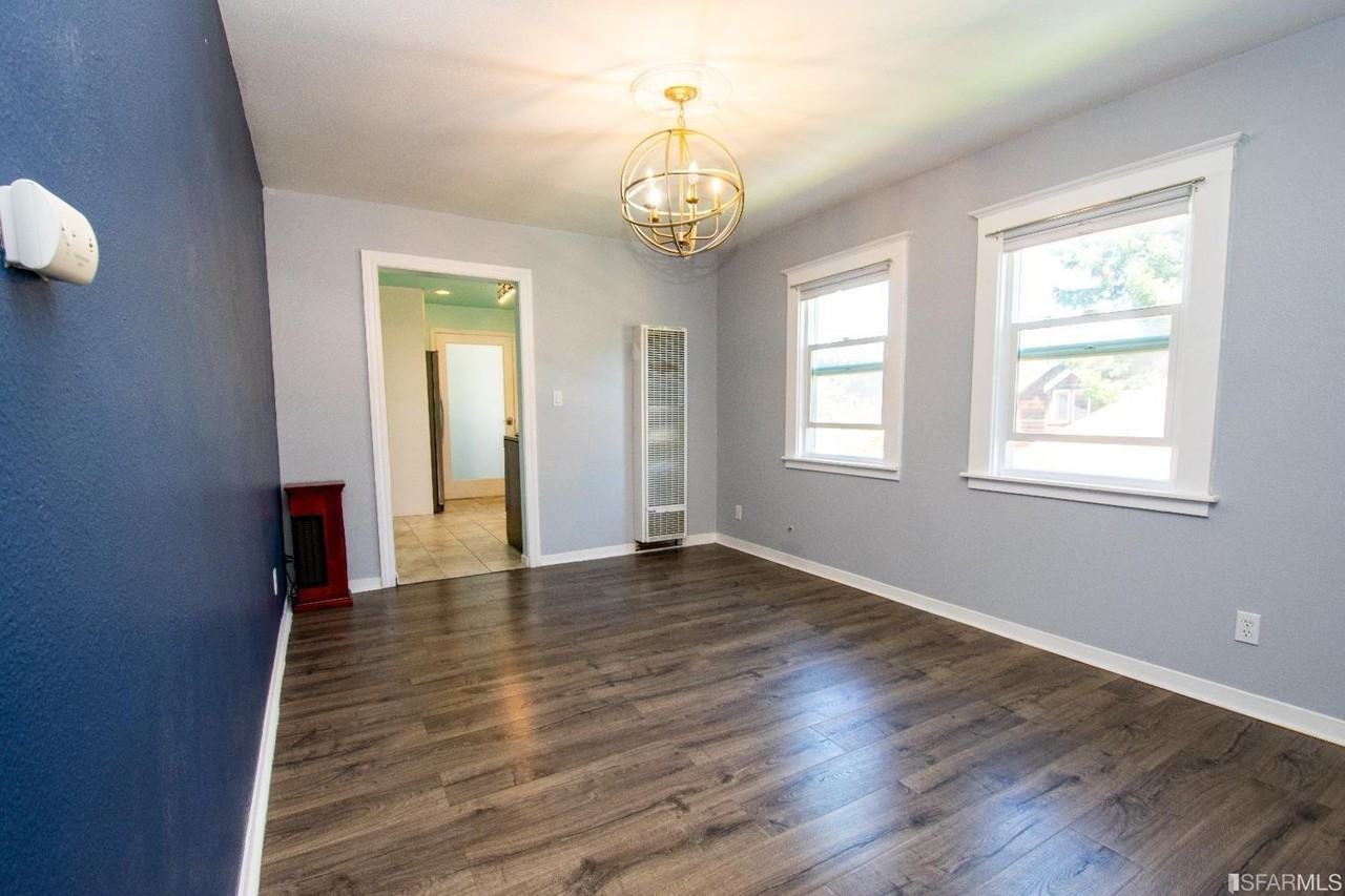650 65th St - Photo 5 of 18