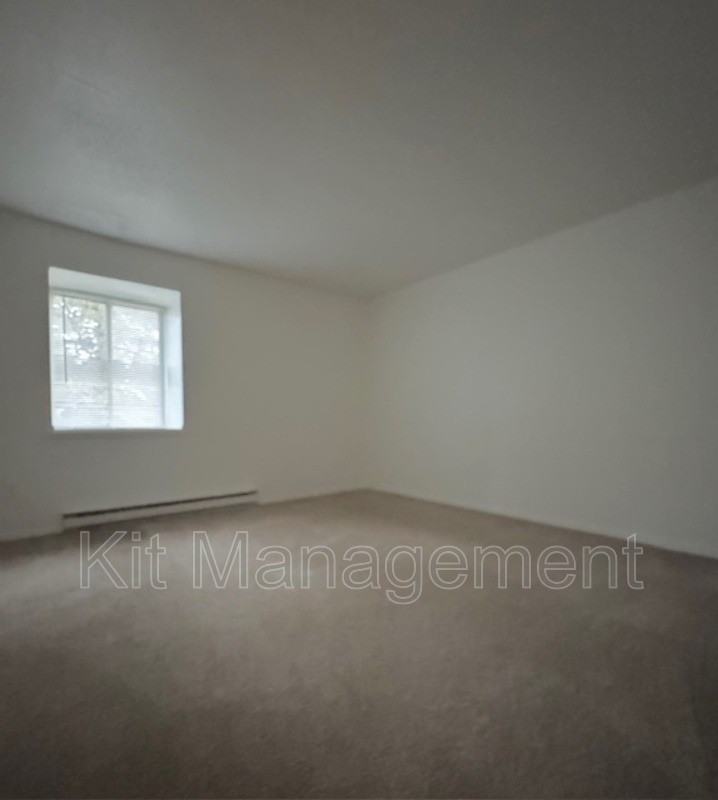 5730 Gay St #B3 - Photo 6 of 11