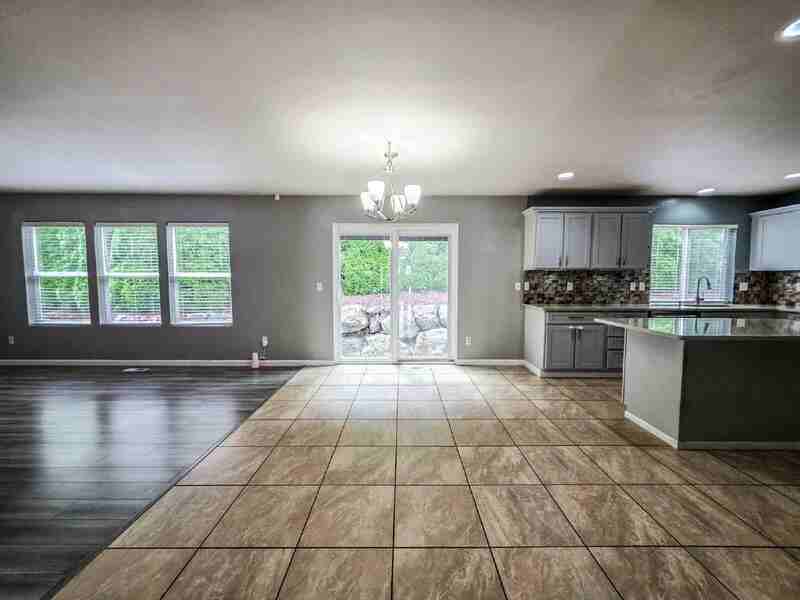 11519 45th Ave Se - Photo 5 of 32