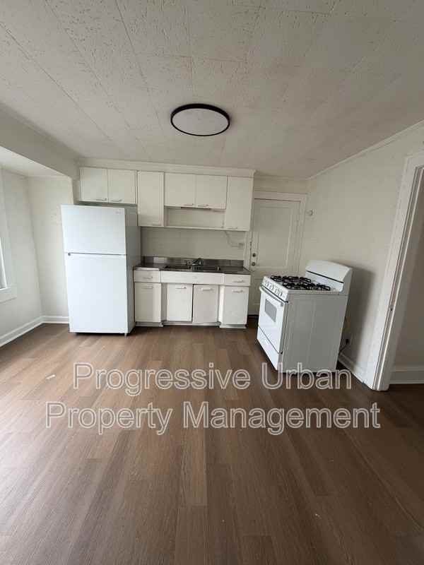 4473 W 133rd St - Photo 2 of 11