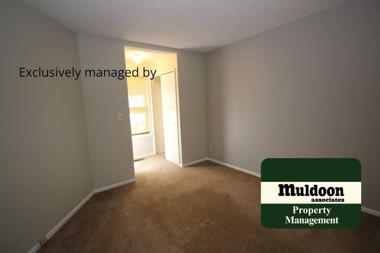 4543 Castlepoint Dr - Photo 5 of 8