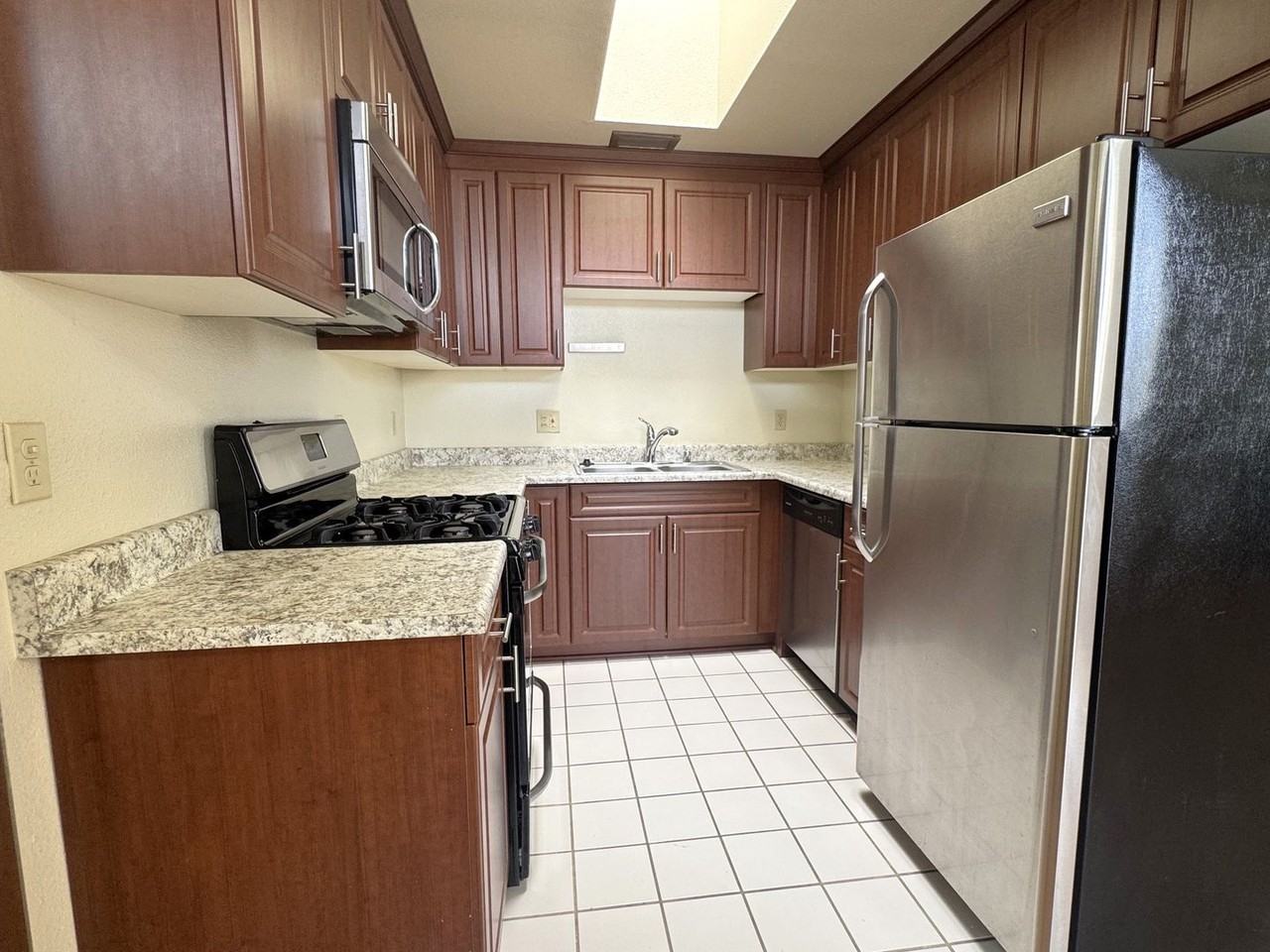 4673 Alabama St - Photo 2 of 15