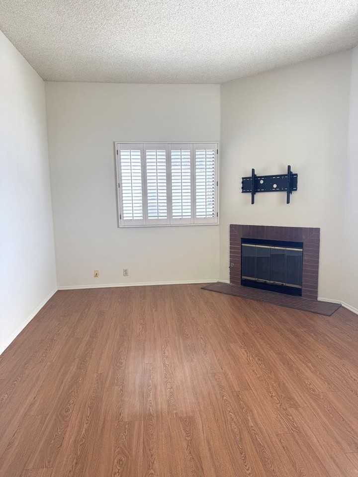 4673 Alabama St - Photo 3 of 15