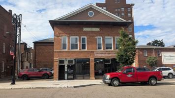 featured image of 42 Charles Ave Se #2