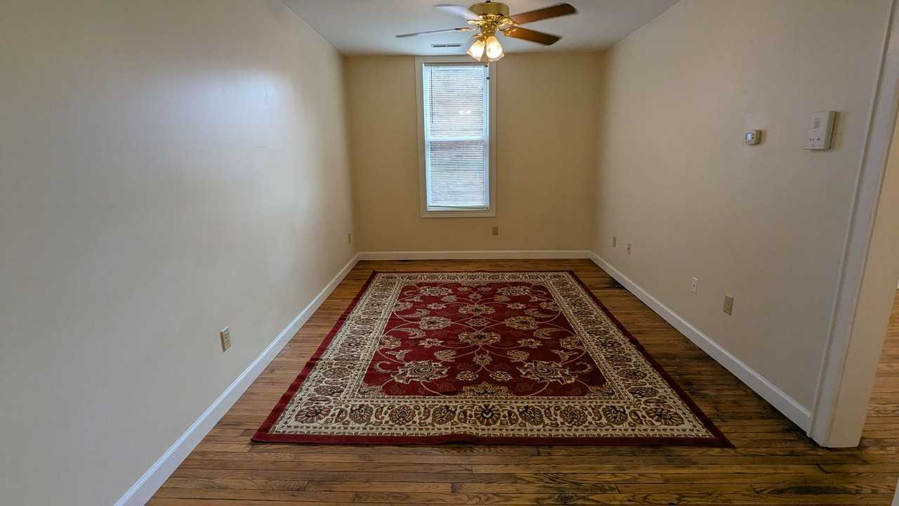 42 Charles Ave Se #2 - Photo 6 of 14