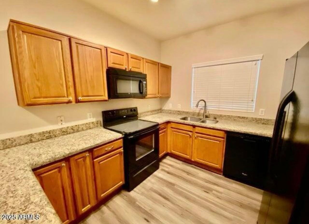 4056 E Abraham Ln - Photo 6 of 20