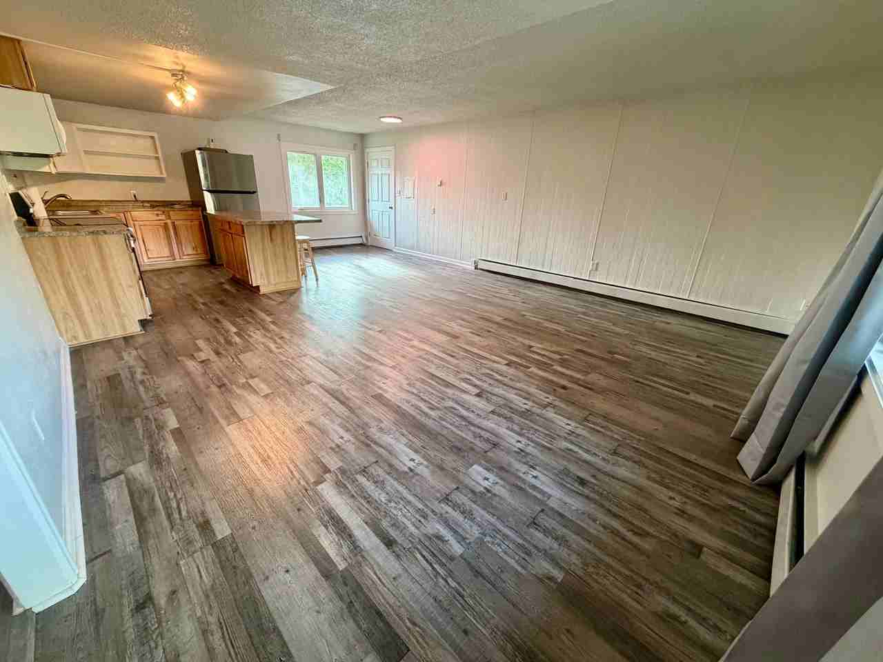 815 College Rd - Photo 2 of 18