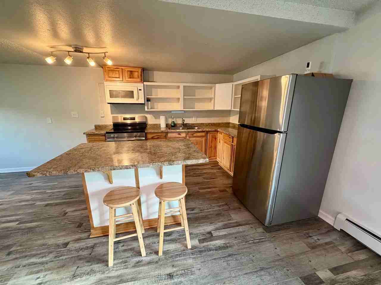 815 College Rd - Photo 7 of 18