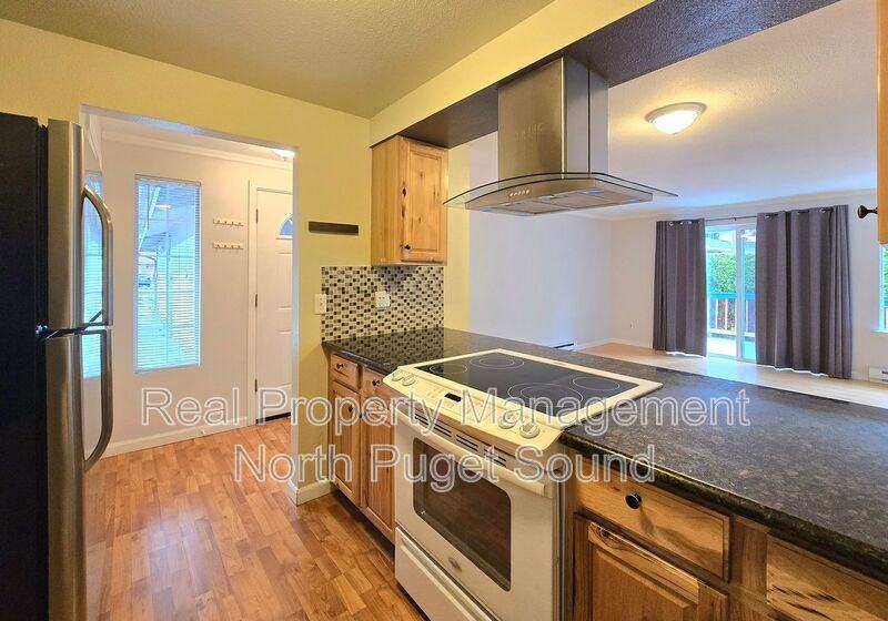 514 97th Dr Ne #B - Photo 5 of 19
