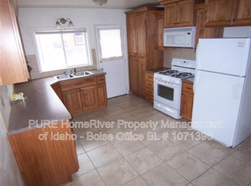 212 E Morrison St - Photo 3 of 17