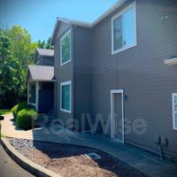 featured image of 820 Ne 8th St