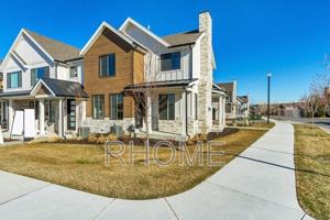 featured image of 10584 S Canyon Villa Dr