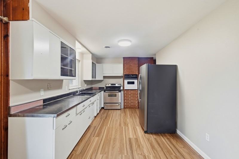 5907 Walnut St - Photo 5 of 23