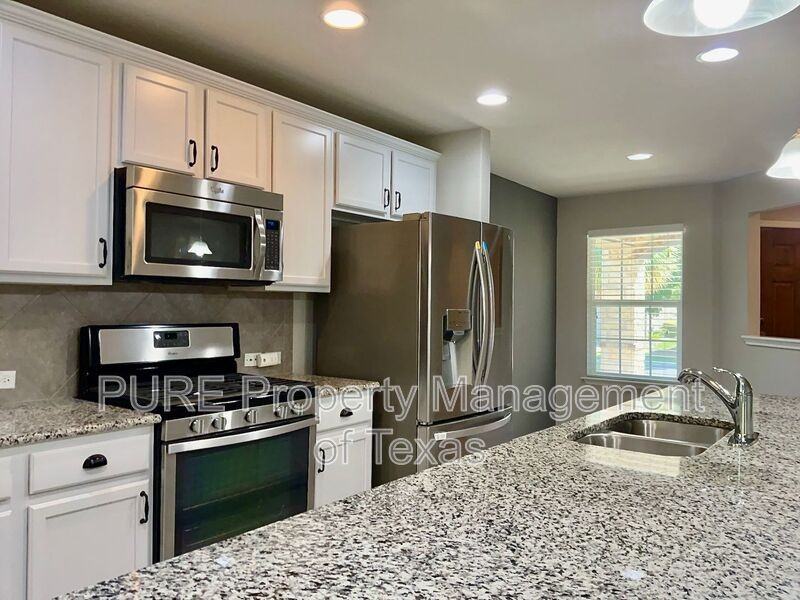 411 Kickapoo Creek Ln - Photo 5 of 17