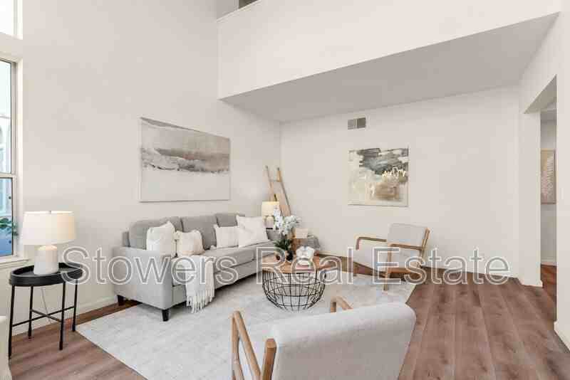 690 Glasgow Cir - Photo 6 of 37