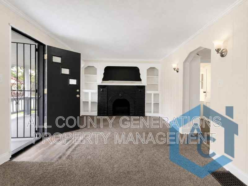 3445 E 146th St - Photo 3 of 12