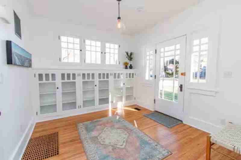 1313 Massachusetts St - Photo 3 of 16