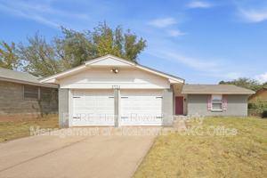 featured image of 2721 Se 49th St