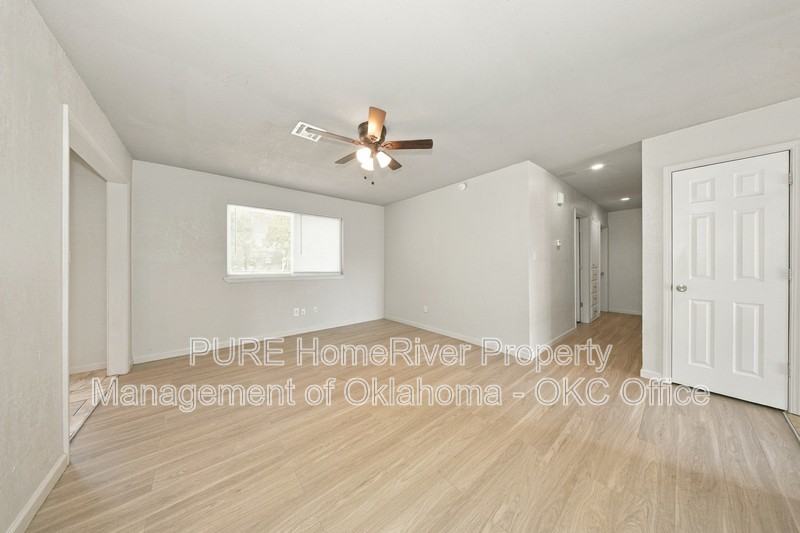 2721 Se 49th St - Photo 5 of 18