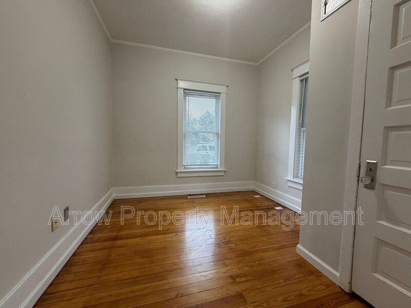 2516 Dudley St - Photo 6 of 22