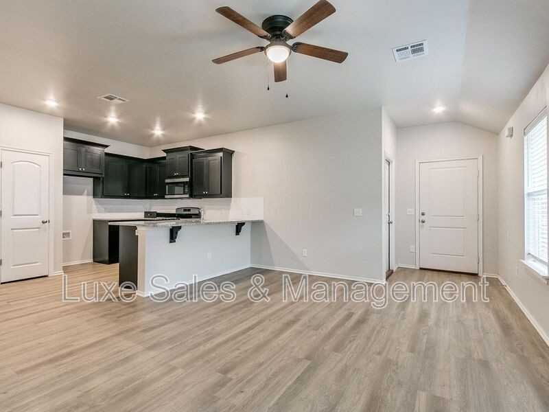 10515 Lawson Place Rd - Photo 5 of 31
