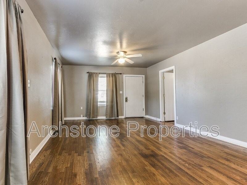 202 E 3rd St - Photo 3 of 29