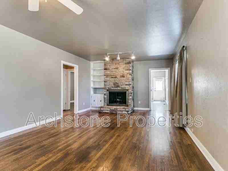 202 E 3rd St - Photo 5 of 29