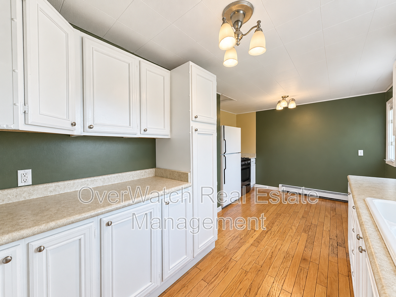 1800 Logan St - Photo 4 of 20