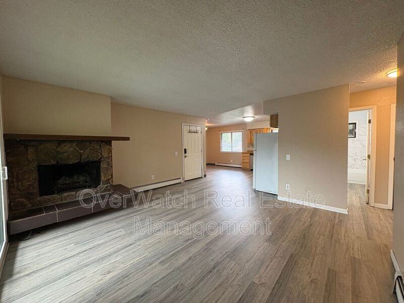 311 Turpin St #C - Photo 6 of 14
