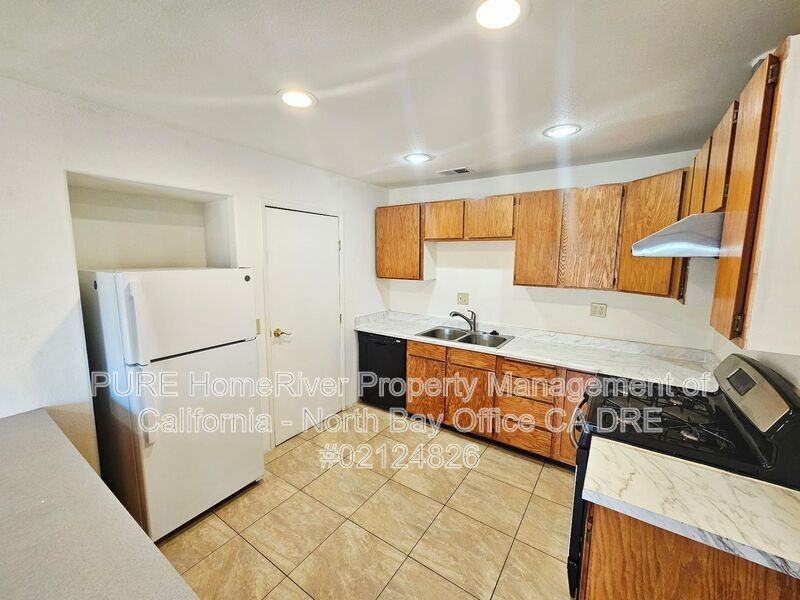 780 El Rio St #A - Photo 4 of 12