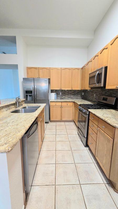 9411 Windrunner Ln - Photo 5 of 21