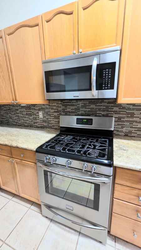 9411 Windrunner Ln - Photo 6 of 21