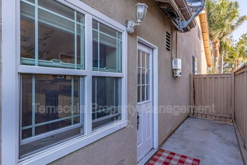 32243 Perigord Rd - Photo 2 of 8