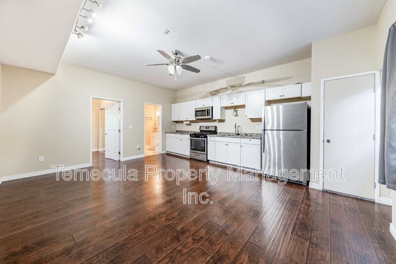 32243 Perigord Rd - Photo 3 of 8