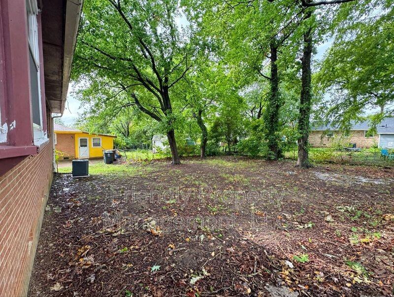 509 Memphis St - Photo 4 of 21