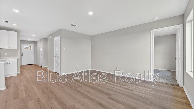 7740 Royal Fern Dr - Photo 5 of 15