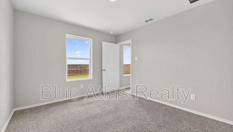 7740 Royal Fern Dr - Photo 6 of 15
